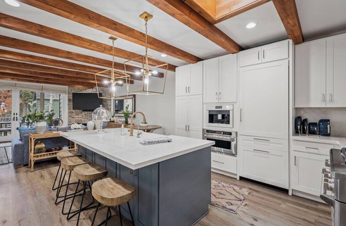 Incline Village Condo | 2BR Incline Village Condo w/Fireplace & Deck