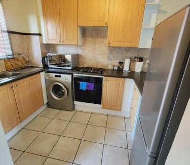 Die Hoewes Apartment | 2d - 50 No load shedding - 2 bedroom