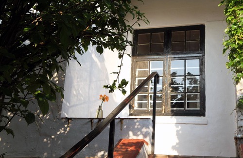 Parkview House | 3 bedroom family home, with private garden and pool in Parkview