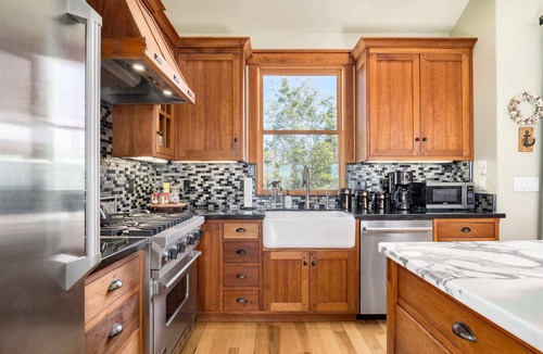 Eastside Santa Cruz House | 3 Bedroom Home - walking distance to the harbor!
