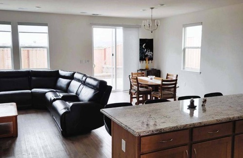 Hollister House | 3-bedroom house in fantastic Hollister with cool AC breeze