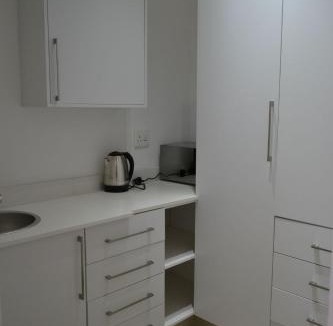 Klerksdorp House | 3 Kiaat Suites
