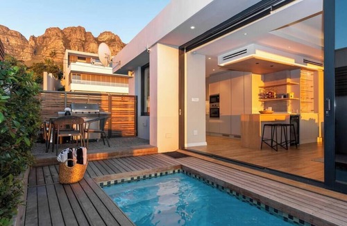 Camps Bay Villa | 3 Levels Villa with 2 Pools - 200m from the beach