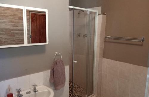 Aliwal North Ski Chalet | 3 on Naude