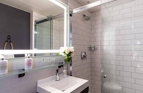 South Beach Hotel | 3-Star Hotel ∙ Harbor Court Hotel