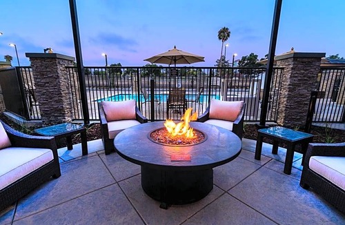 Newark Hotel | 3-Star Hotel ∙ Staybridge Suites - Newark - Fremont, an IHG Hotel