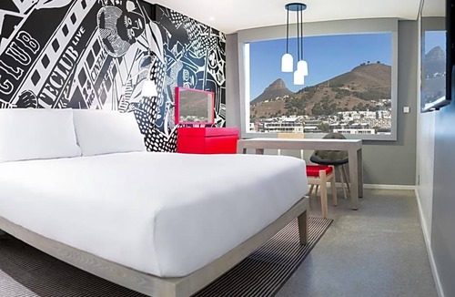 Silo District Hotel | 3-Star Hotel ∙ Radisson RED Hotel V&A Waterfront Cape Town