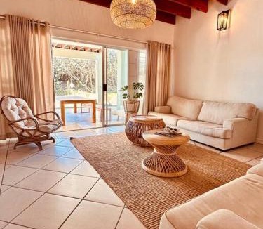 Umzumbe Villa | 30 degrees south on Stiebel