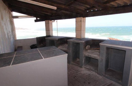 Margate Beach Apartment | 30 m² Apartment ∙ 2 bedrooms ∙ 4 guests
