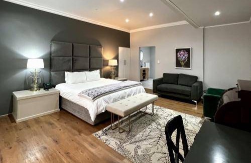 Mahikeng Hotel | 30 m² Hotel ∙ 2 guests
