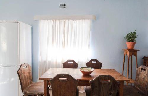 Tulbagh Ski Chalet | 300 m² Chalet ∙ 3 bedrooms ∙ 6 guests
