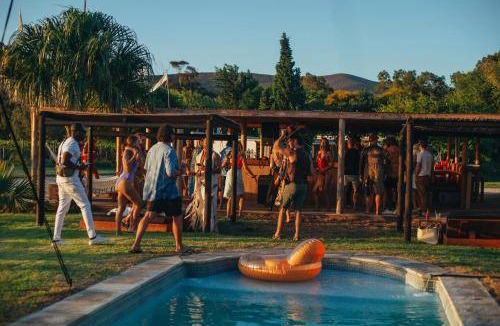 Bonnievale House | 300 m² Farmhouse ∙ 4 bedrooms ∙ 8 guests