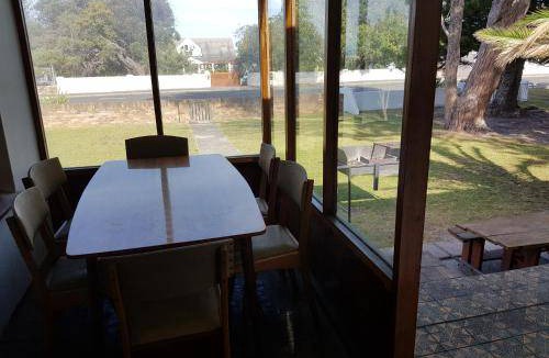 Voelklip House | 300 m² House ∙ 4 bedrooms ∙ 10 guests