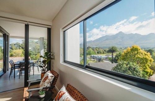 George Central Apartment | 304 Le Jardin