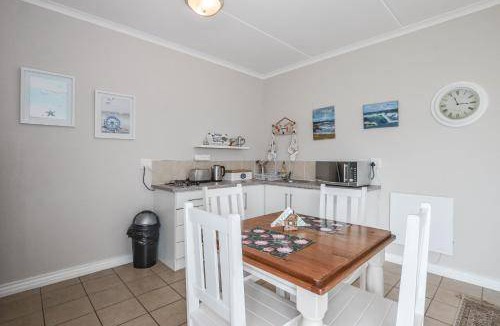 Yzerfontein Apartment | 32 m² Apartment ∙ 1 bedroom ∙ 2 guests
