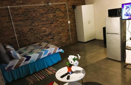 Downtown Johannesburg Bed & Breakfast | 323 Craftsmenship, Maboneng