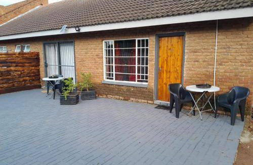 Polokwane Bed & Breakfast | 33 m² Bed and breakfast ∙ 4 guests