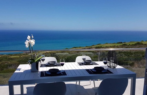 Pinnacle Point House | 330 m² House ∙ 3 bedrooms ∙ 6 guests