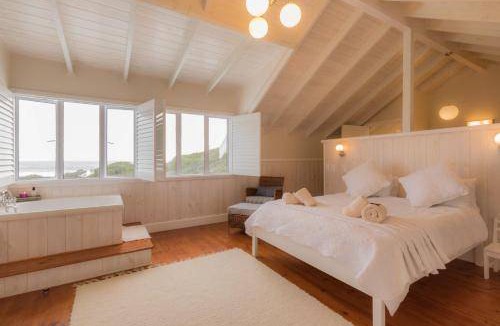 Wilderness Beach House | 336 m² House ∙ 3 bedrooms ∙ 6 guests