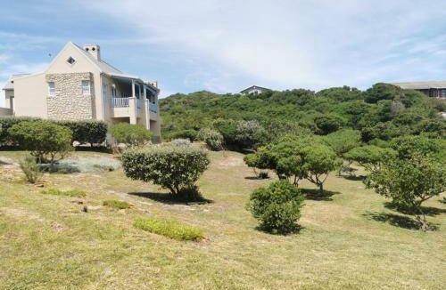 Oyster Bay House | 341 m² House ∙ 3 bedrooms ∙ 7 guests