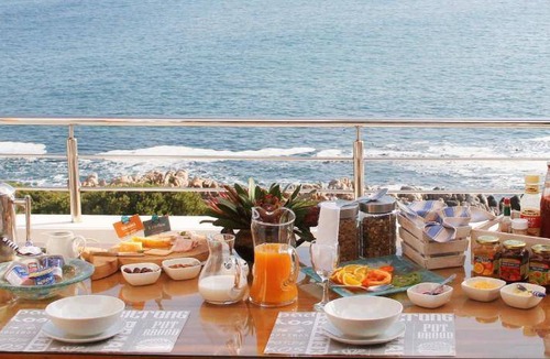 De Kelders Bed & Breakfast | 350 m² Bed and breakfast ∙ 5 bedrooms ∙ 127 guests