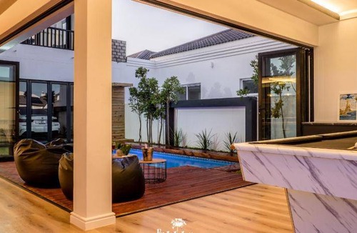 St. Helena Bay Villa | 350 m² Villa ∙ 3 bedrooms ∙ 10 guests