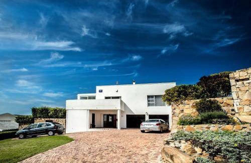 Froggy Farm Villa | 350 m² Villa ∙ 4 bedrooms ∙ 9 guests