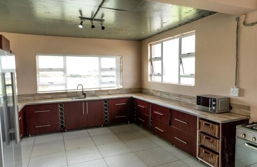 Metsimaholo House | 36 Emanzini Villa