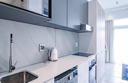 Menlyn Apartment | 36 m² Apartment ∙ 2 guests
