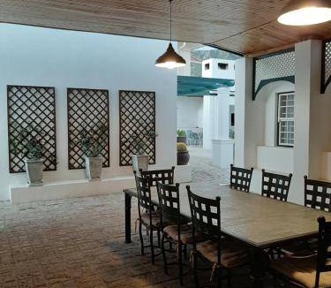 Graaff-Reinet Bed & Breakfast | 38 m² Bed and breakfast ∙ 5 guests