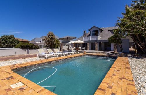 Westcliff House | 38 on Westcliff