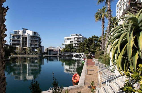 Victoria and Alfred Waterfront Apartment | 380 m² Apartment ∙ 3 bedrooms ∙ 127 guests