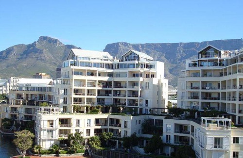 Victoria and Alfred Waterfront Apartment | 380 m² Apartment ∙ 3 bedrooms ∙ 127 guests
