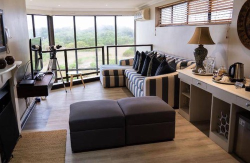 Jeffreys Bay Bed & Breakfast | 380 m² Bed and breakfast ∙ 5 bedrooms ∙ 127 guests
