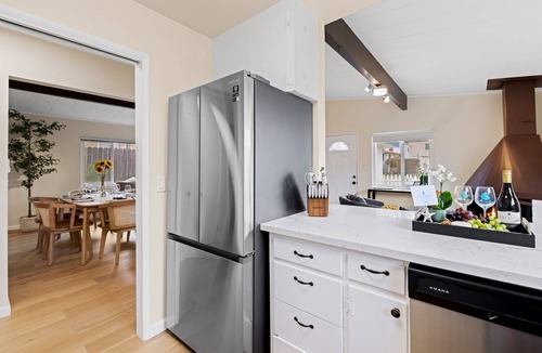 Pacific Grove House | 3841 Bodhi Tree - Updated and Newly Furnished