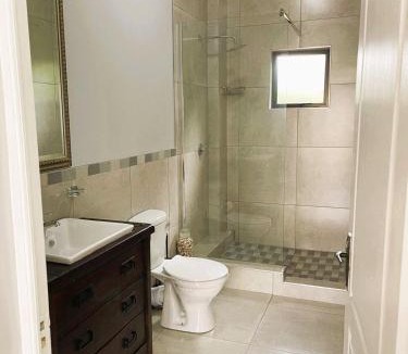 Nottingham Road Apartment | 3A Annie's Place Rawdons Country Estate