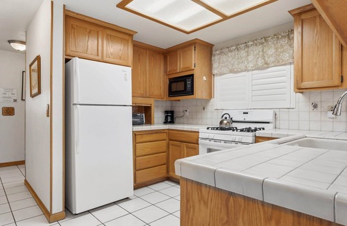 Lakeside Park House | 3BR Home steps from Lakeside Beach and Casinos