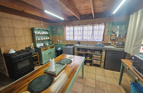 Marloth Park House | 4-bedroom, 4-bathroom house in Marloth Park with WiFi and AC. Enjoy your stay
