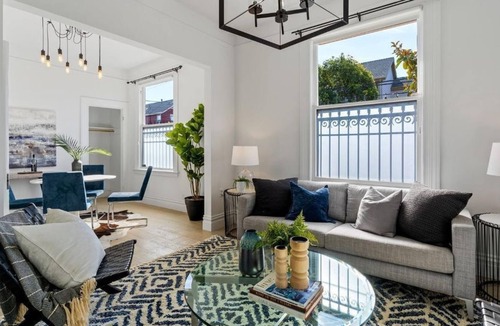 Mission District Apartment | 4 Bedroom Apartment L-557643 by Houzlet