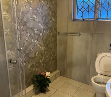 Amanzimtoti House | 4 bedroom house, Amanzimtoti DBN