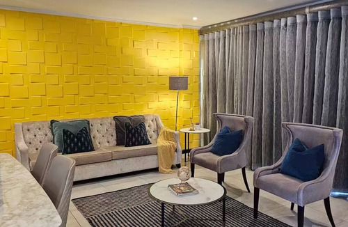Greater Johannesburg Metropolitan Area Apartment | 4 On Ann!