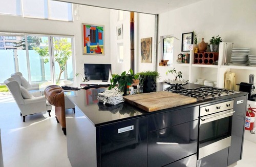 Sea Point Apartment | 4 on Highworth