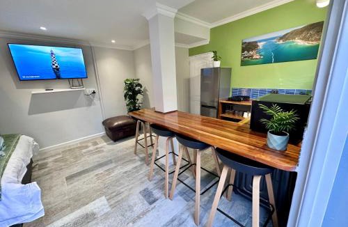Knysna Central Apartment | 4 on Meerenbosch's Boma unit