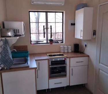 Marloth Park Apartment | 40 m² Apartment ∙ 1 bedroom ∙ 2 guests