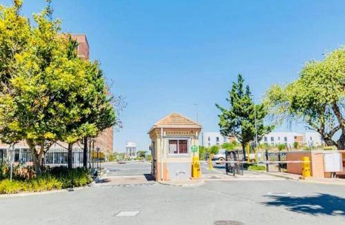 Pinelands Apartment | 40 m² Apartment ∙ 1 bedroom ∙ 2 guests