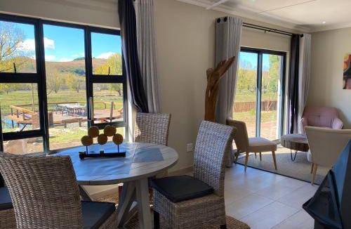 Himeville Apartment | 40 m² Apartment ∙ 2 bedrooms ∙ 5 guests