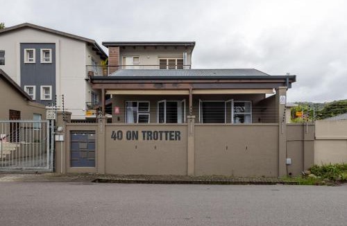 Knysna Central Apartment | 40 On Trotter The Coral Shack UNIT 22