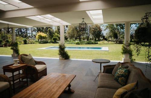 George Apartment | 400 m² Apartment ∙ 4 bedrooms ∙ 7 guests