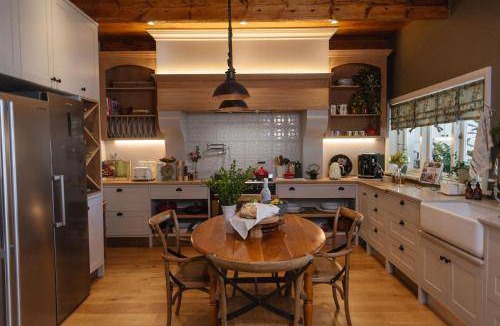 George Apartment | 400 m² Apartment ∙ 4 bedrooms ∙ 7 guests