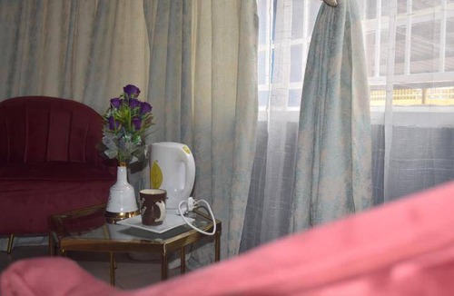 Greater Johannesburg Metropolitan Area Bed & Breakfast | 400 m² Bed and breakfast ∙ 2 bedrooms ∙ 4 guests